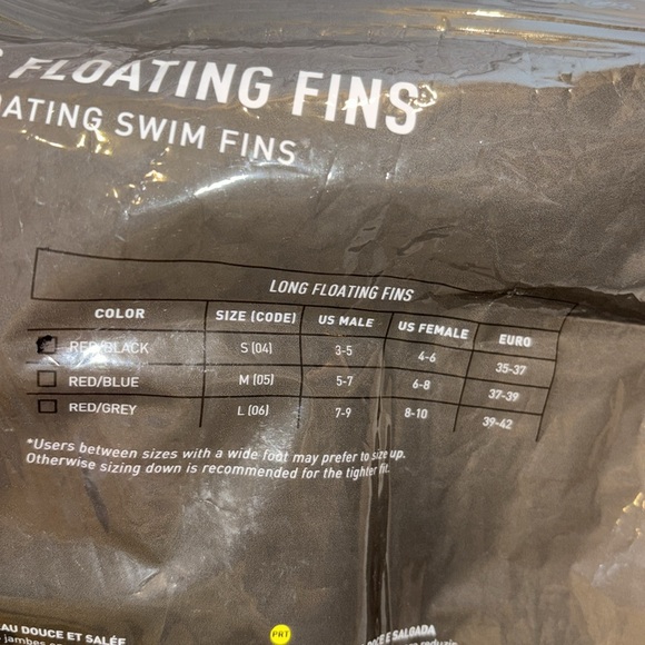 FINIS Long Floating Fins for Swimming and Snorkeling black/Red Small NWOT - Picture 4 of 8